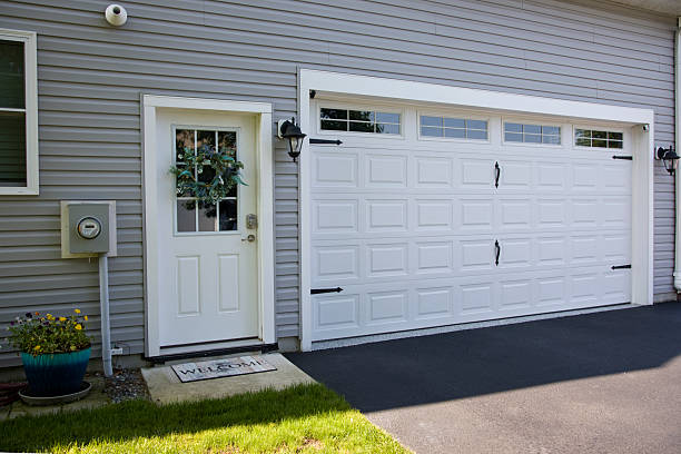 24/7 Emergency Garage Door Roller Replacement experts in Hokendauqua, PA